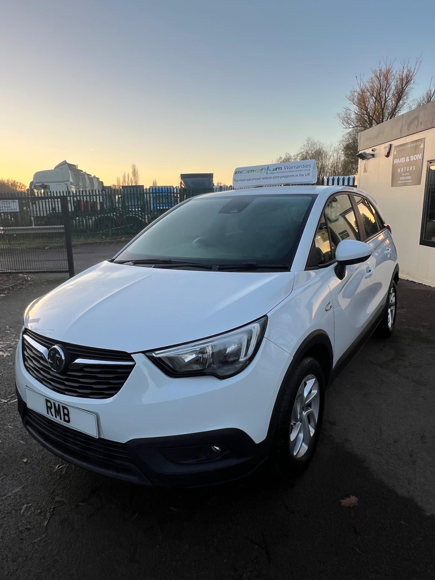 Used Vauxhall Crossland X 2018 for sale - 76701035: Photo 1