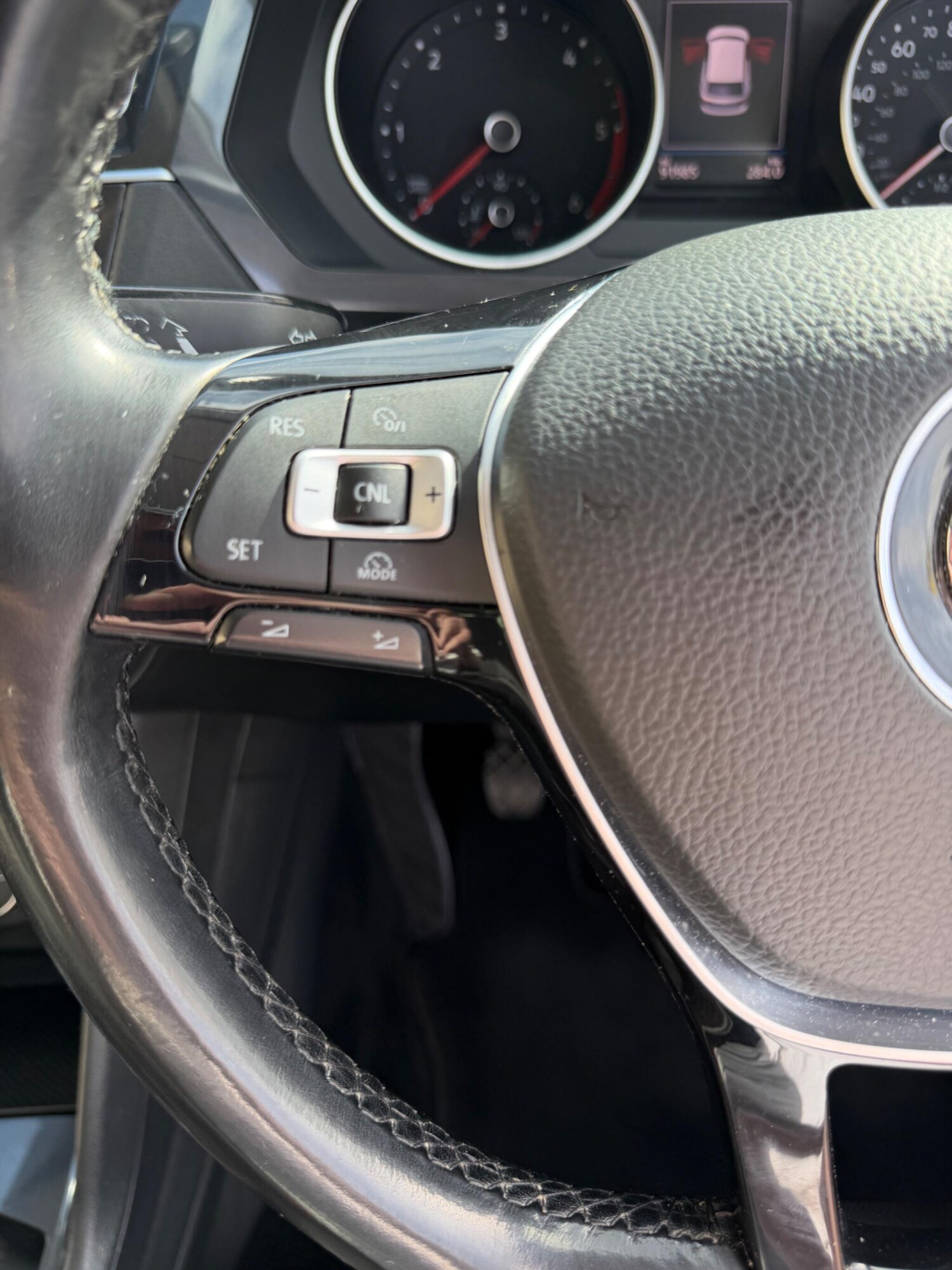 Used Volkswagen Tiguan 2017 for sale - 78033710: Photo 28