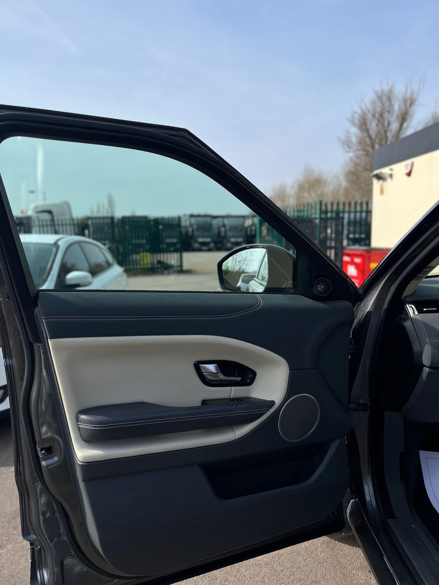 Used Land Rover Range Rover Evoque 2016 for sale - 77970599: Photo 27