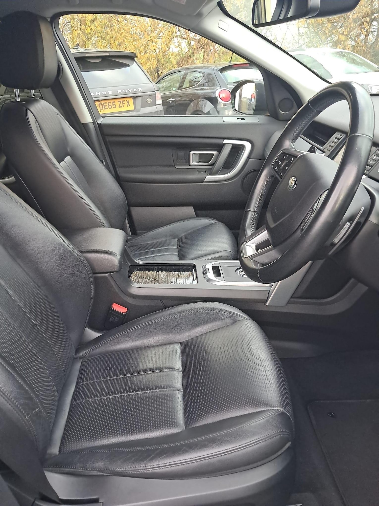 Used Land Rover Discovery Sport for sale - 76499328: Photo 19