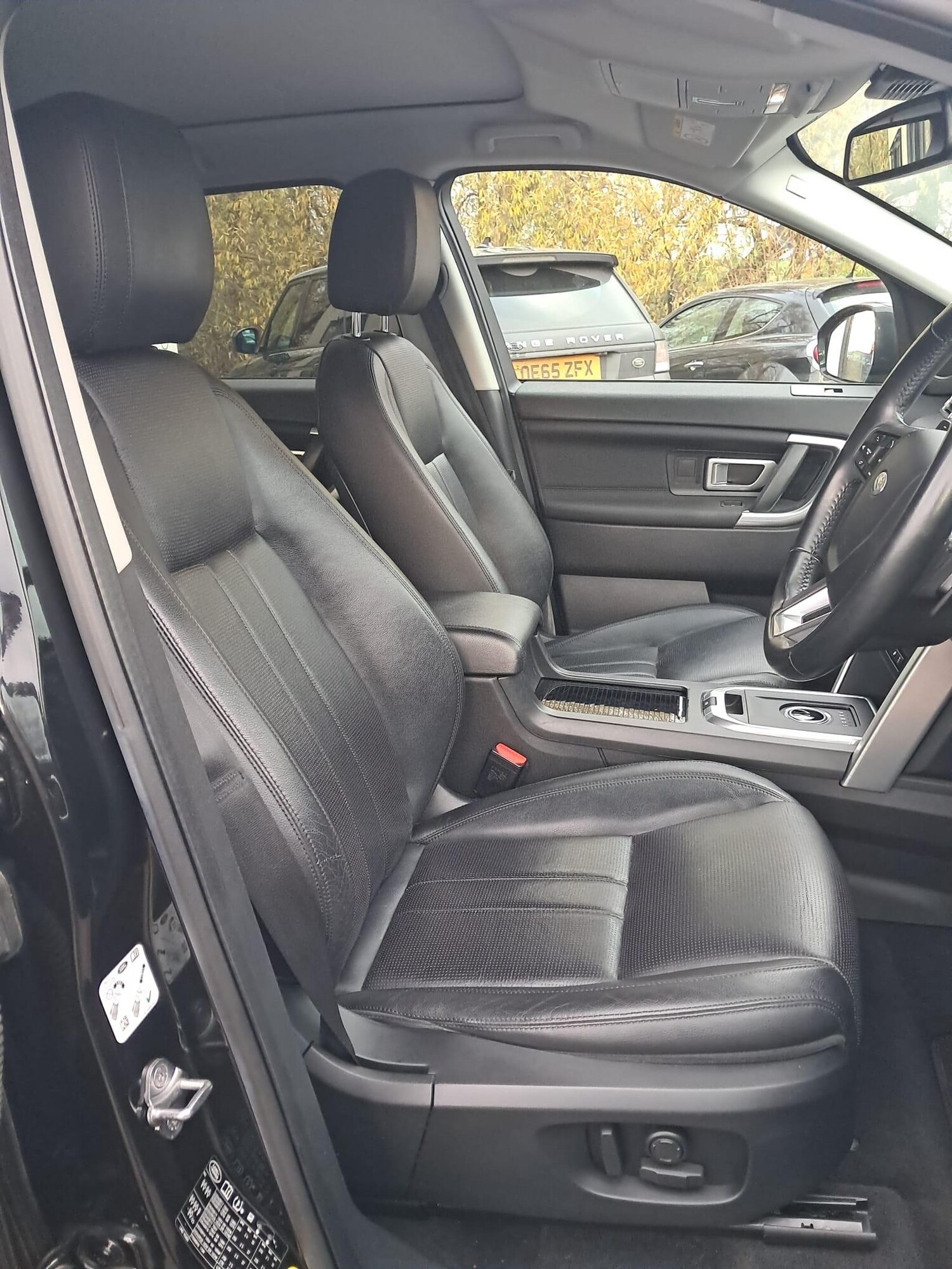 Used Land Rover Discovery Sport for sale - 76499328: Photo 21