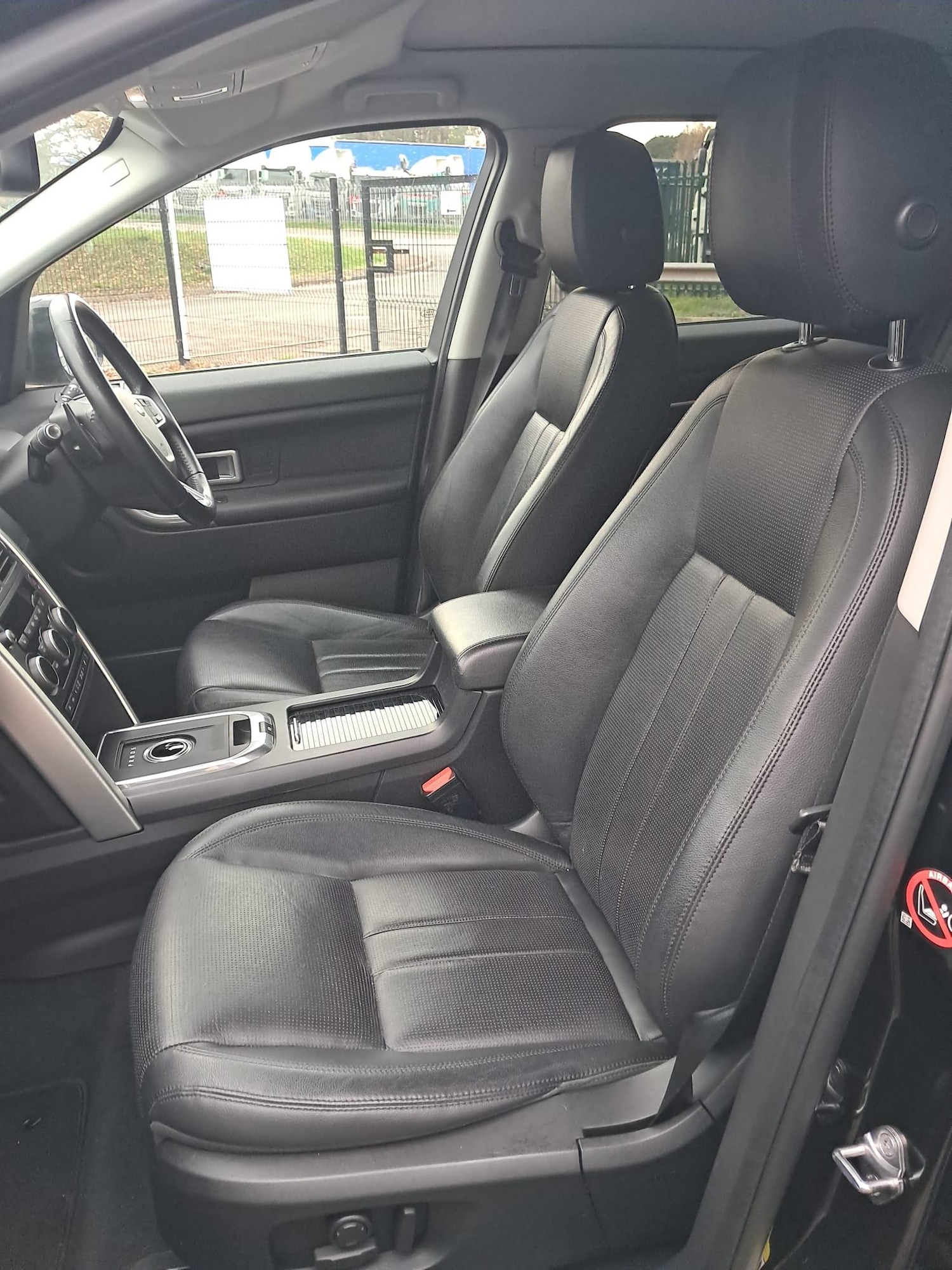 Used Land Rover Discovery Sport for sale - 76499328: Photo 41