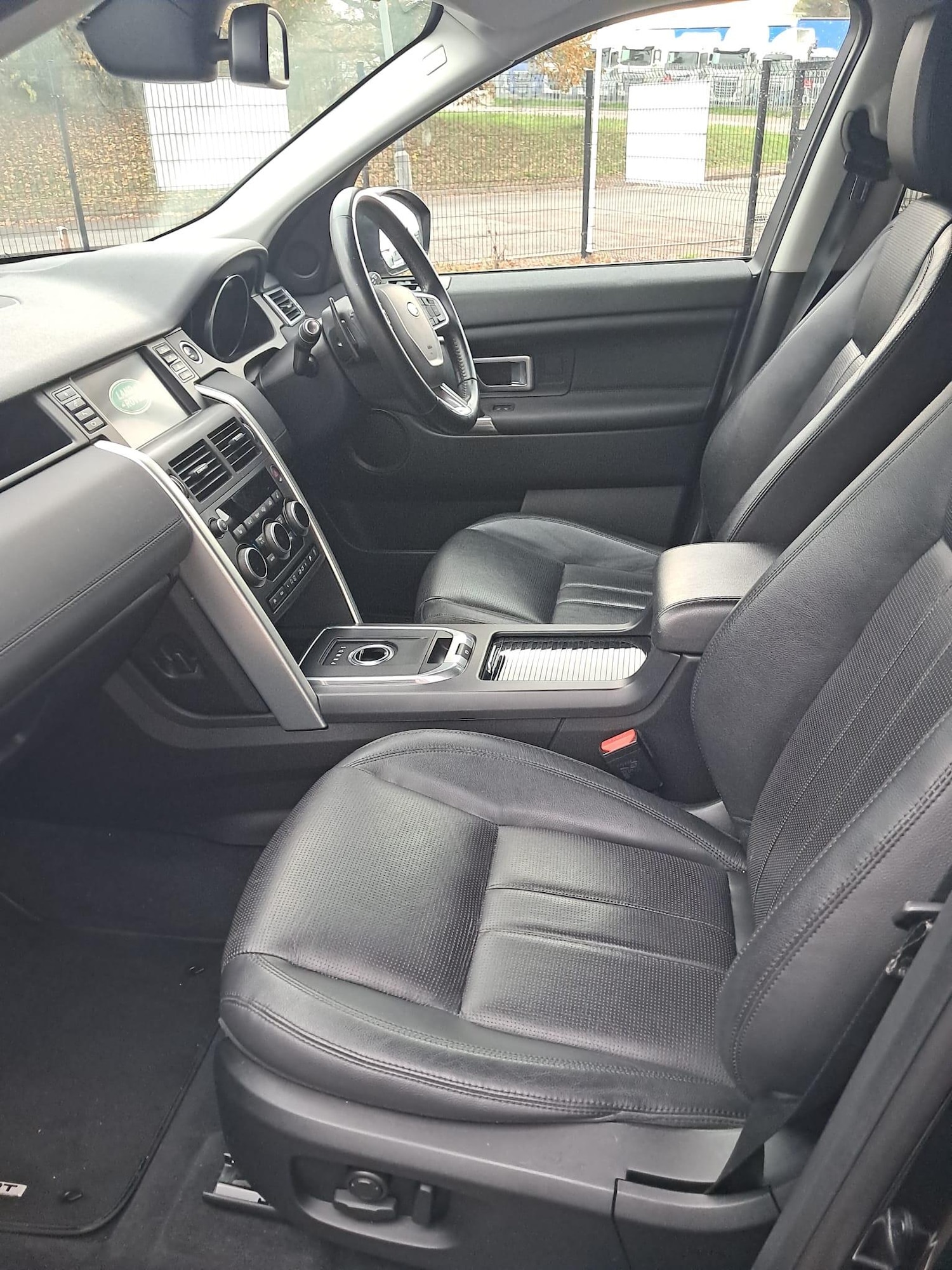 Used Land Rover Discovery Sport for sale - 76499328: Photo 43