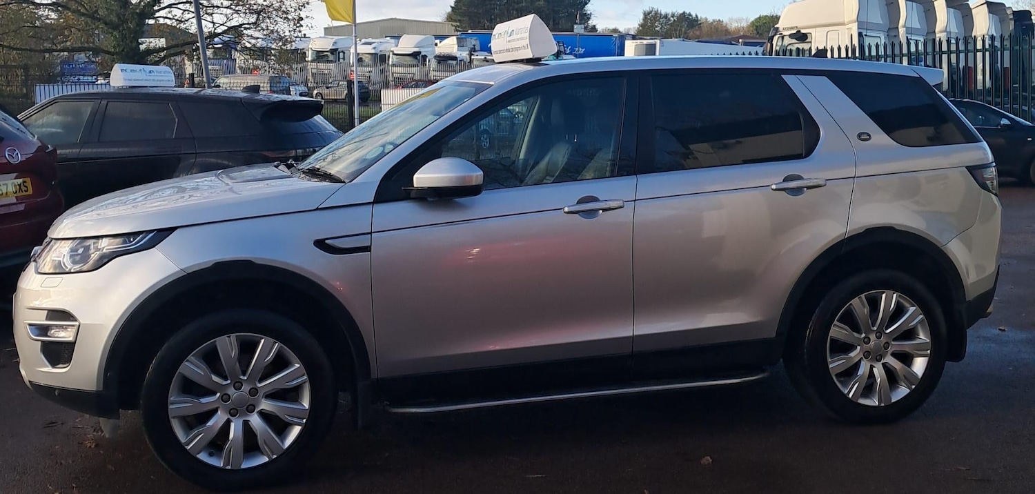 Used Land Rover Discovery Sport 2015 for sale - 76990561: Photo 11