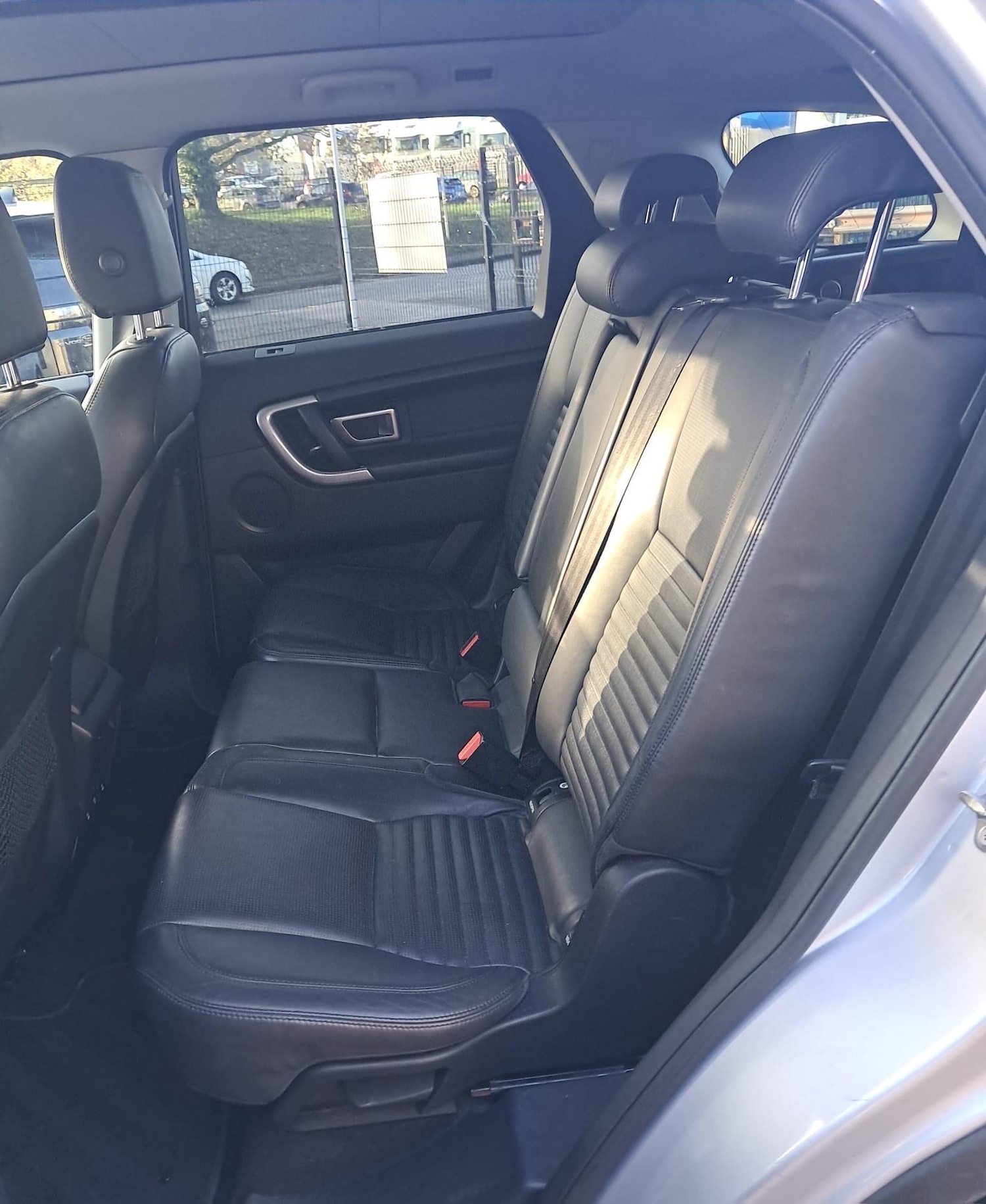 Used Land Rover Discovery Sport 2015 for sale - 76990561: Photo 24