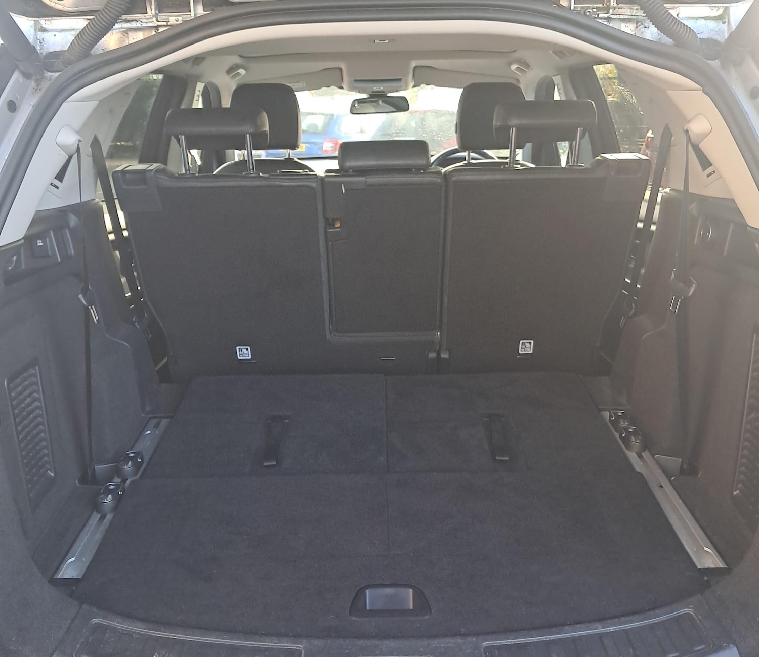 Used Land Rover Discovery Sport 2015 for sale - 76990561: Photo 42