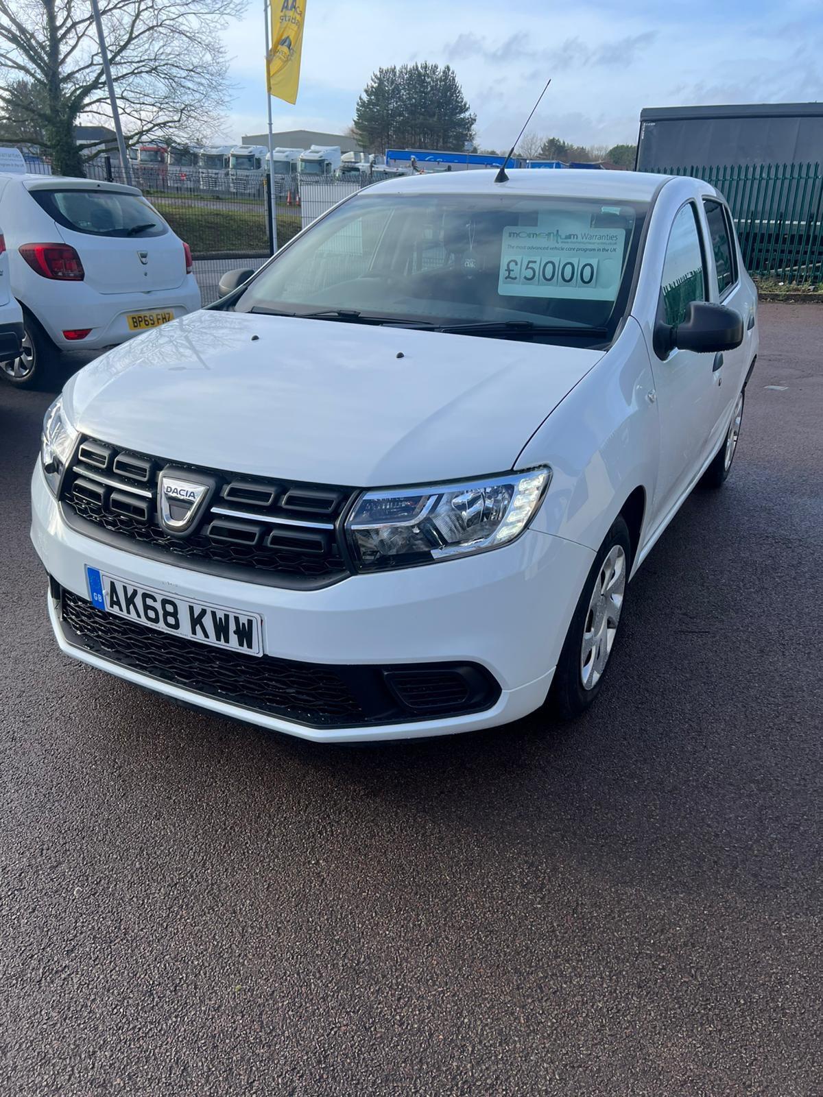 Used Dacia Sandero 2018 for sale - 77965368: Photo 1