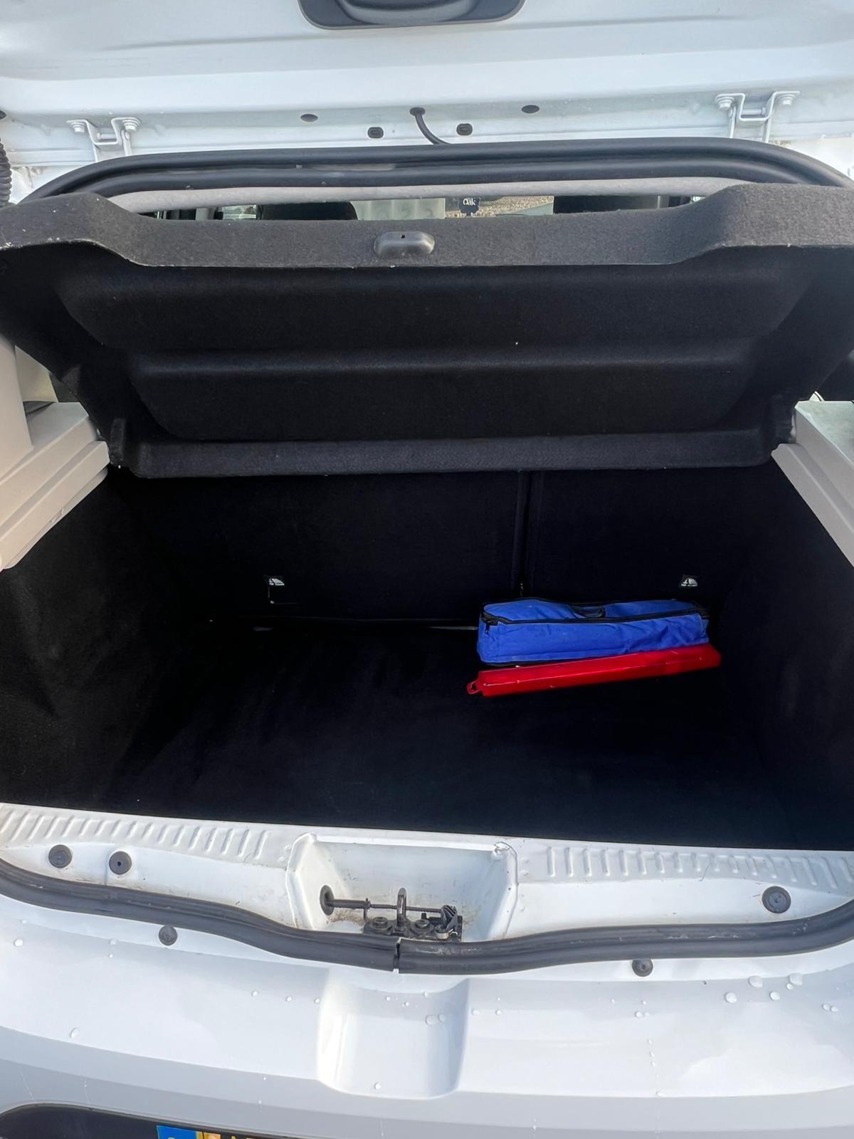 Used Dacia Sandero 2018 for sale - 77965368: Photo 13