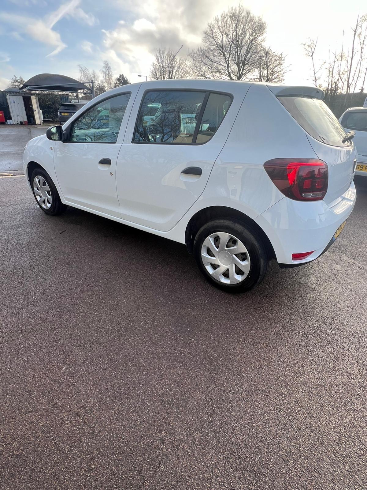 Used Dacia Sandero 2018 for sale - 77965368: Photo 3
