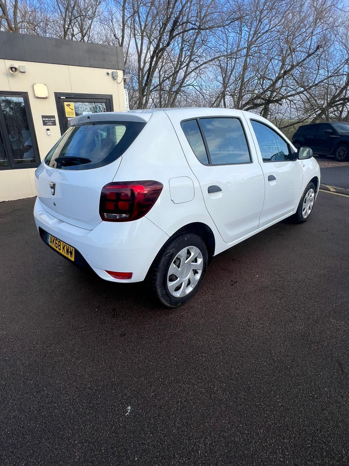 Used Dacia Sandero 2018 for sale - 77965368: Photo 7