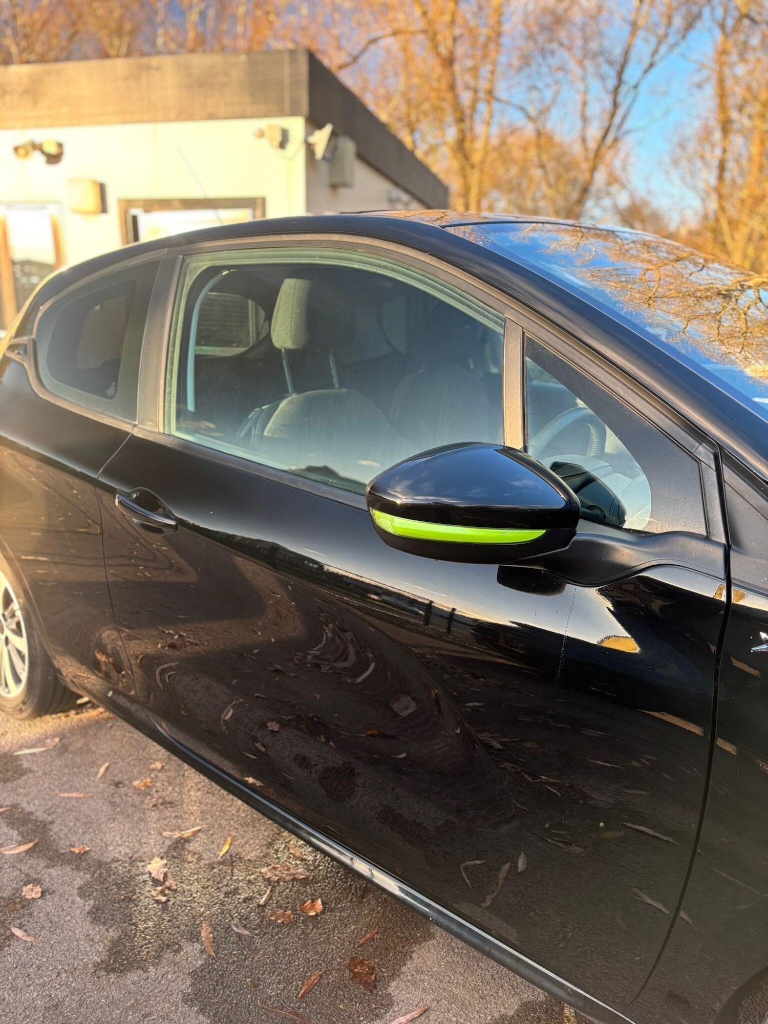 Used Peugeot 208 2016 for sale - 76690023: Photo 25