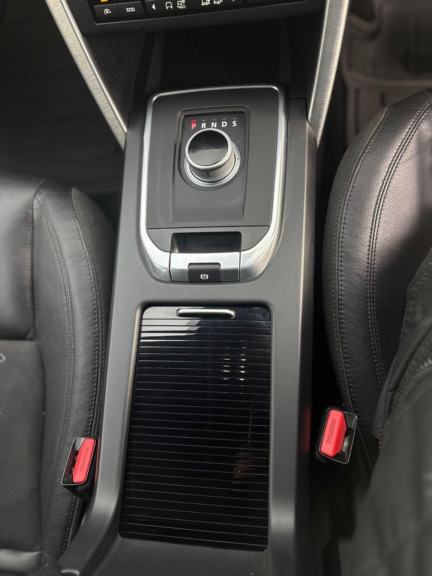 Used Land Rover Discovery Sport 2016 for sale - 76990143: Photo 16