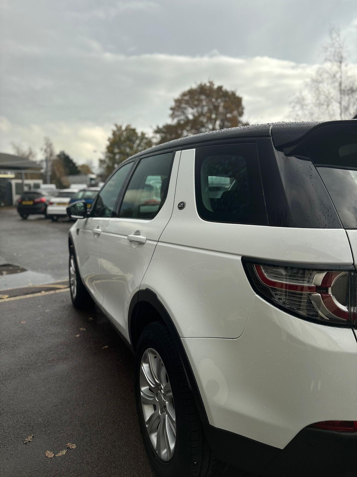Used Land Rover Discovery Sport 2016 for sale - 76990143: Photo 3