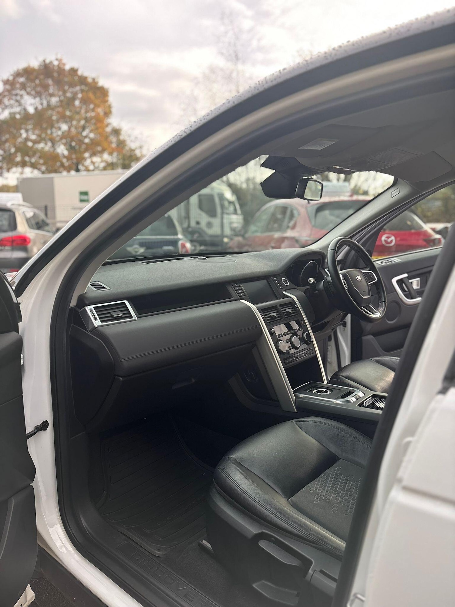 Used Land Rover Discovery Sport 2016 for sale - 76990143: Photo 38