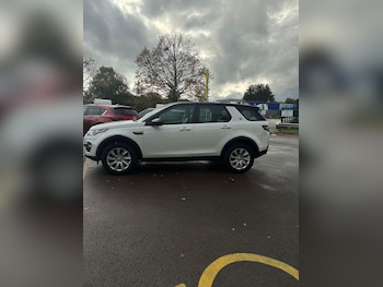 Used Land Rover Discovery Sport 2016 for sale - 76990143: Photo