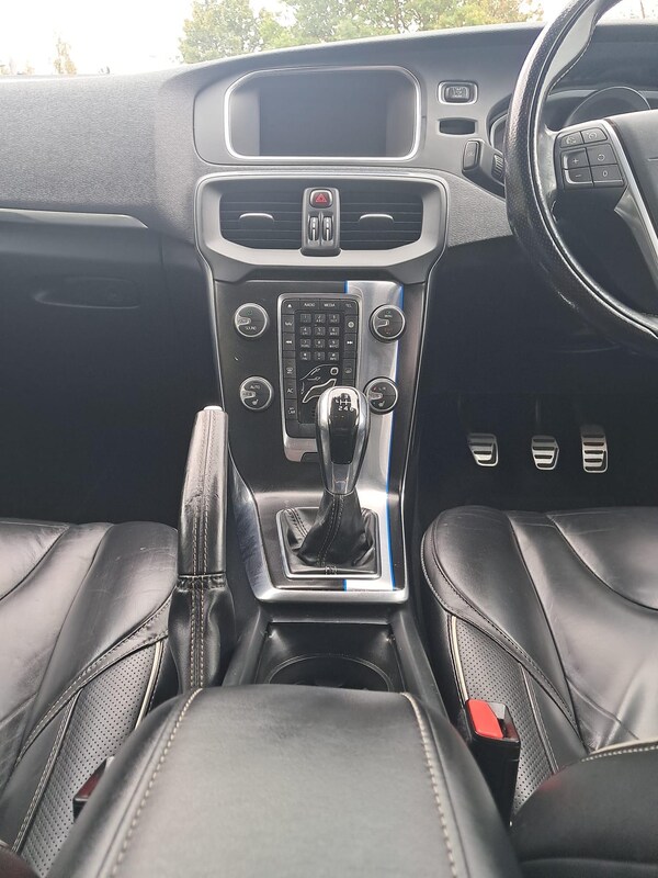 Used Volvo V40 2015 for sale - 76239081: Photo 17