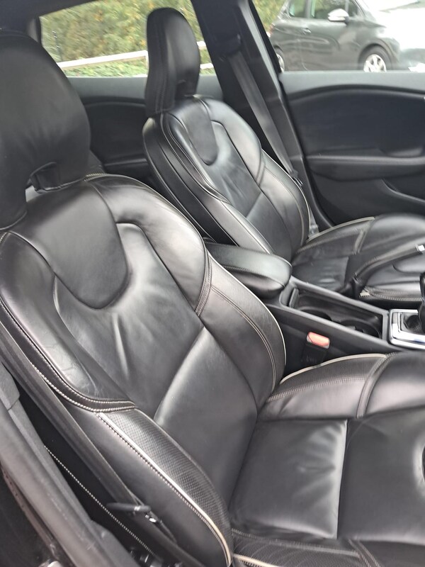 Used Volvo V40 2015 for sale - 76239081: Photo 19