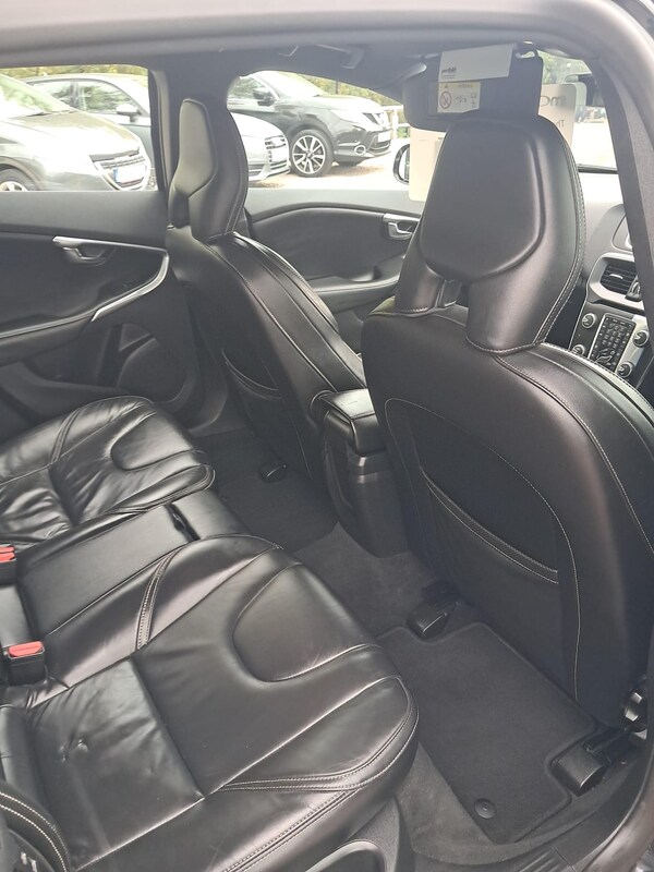 Used Volvo V40 2015 for sale - 76239081: Photo 21