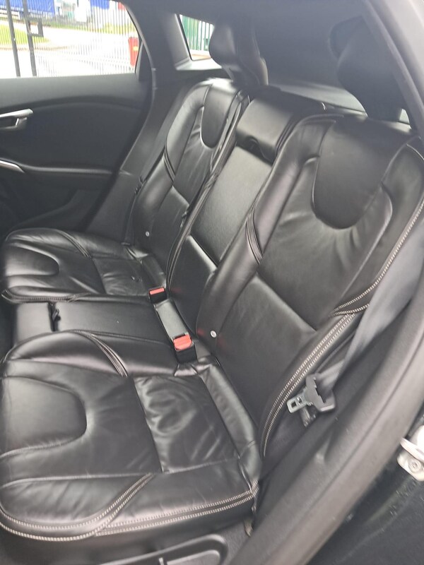 Used Volvo V40 2015 for sale - 76239081: Photo 24