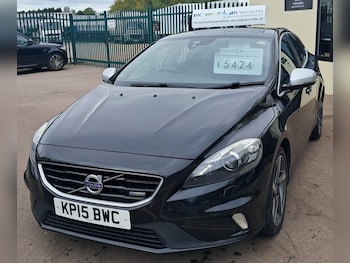 Used Volvo V40 2015 for sale - 76239081: Photo 2