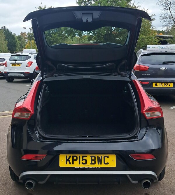 Used Volvo V40 2015 for sale - 76239081: Photo 36