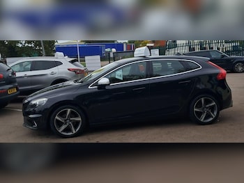 Used Volvo V40 2015 for sale - 76239081: Photo 3