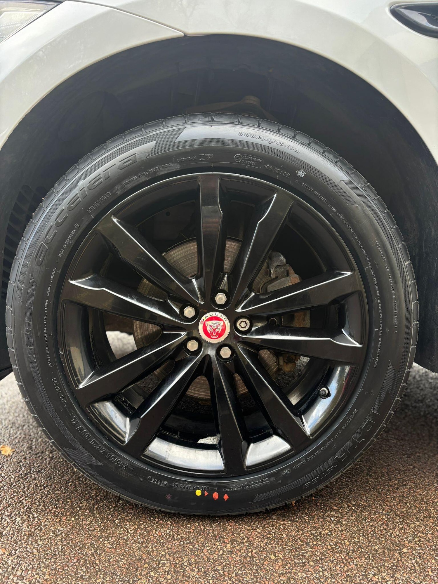 Used Jaguar F-Pace 2016 for sale - 76422865: Photo 12