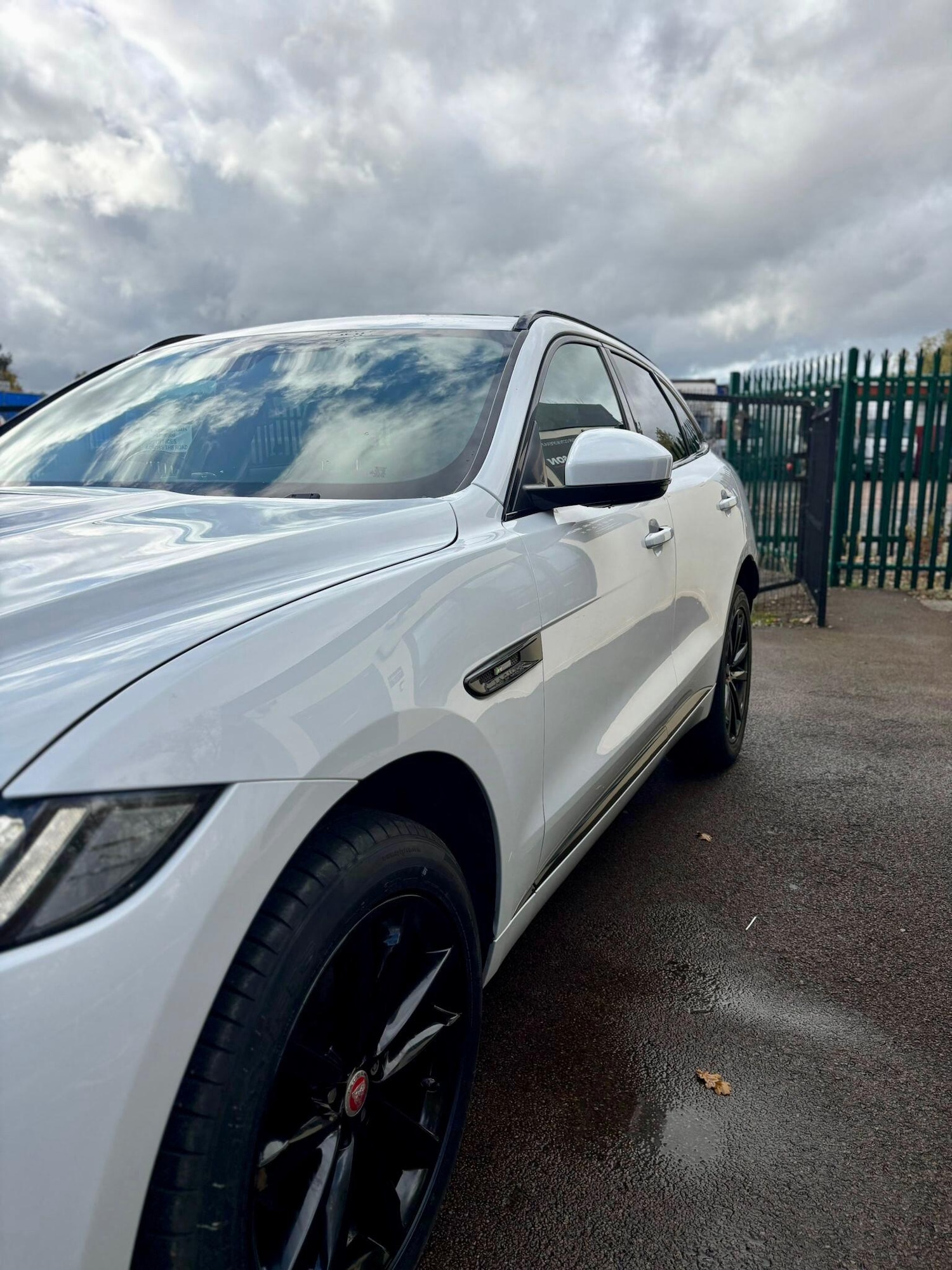 Used Jaguar F-Pace 2016 for sale - 76422865: Photo 3