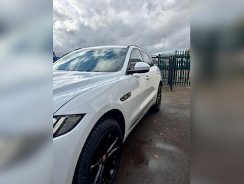 Used Jaguar F-Pace 2016 for sale - 76422865: Photo