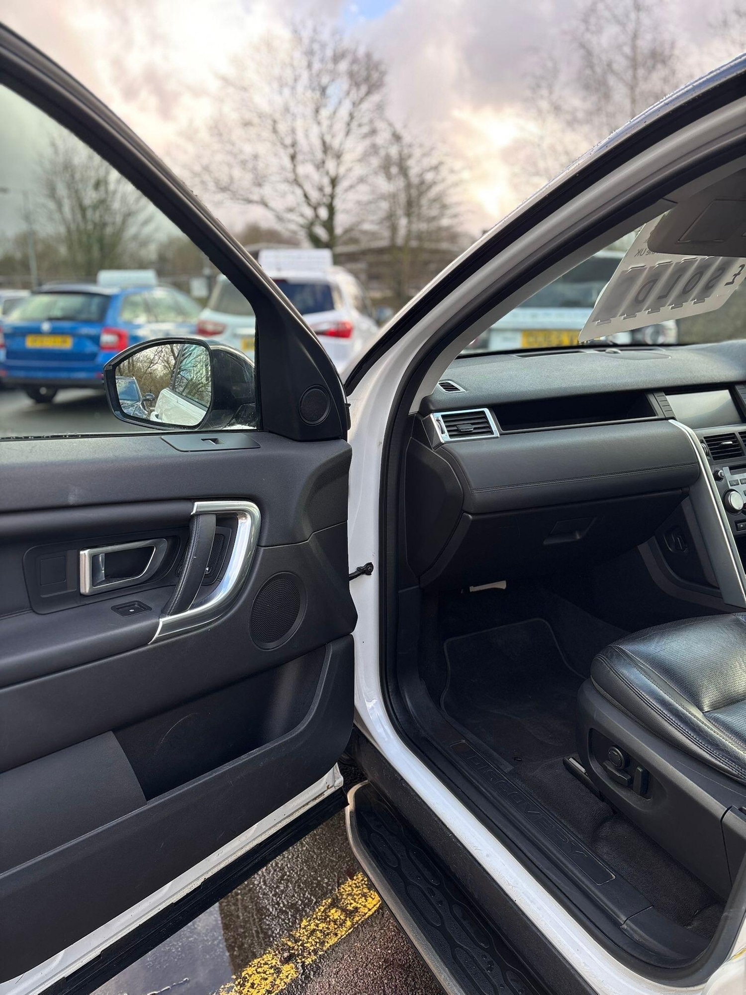 Used Land Rover Discovery Sport 2017 for sale - 77291061: Photo 28