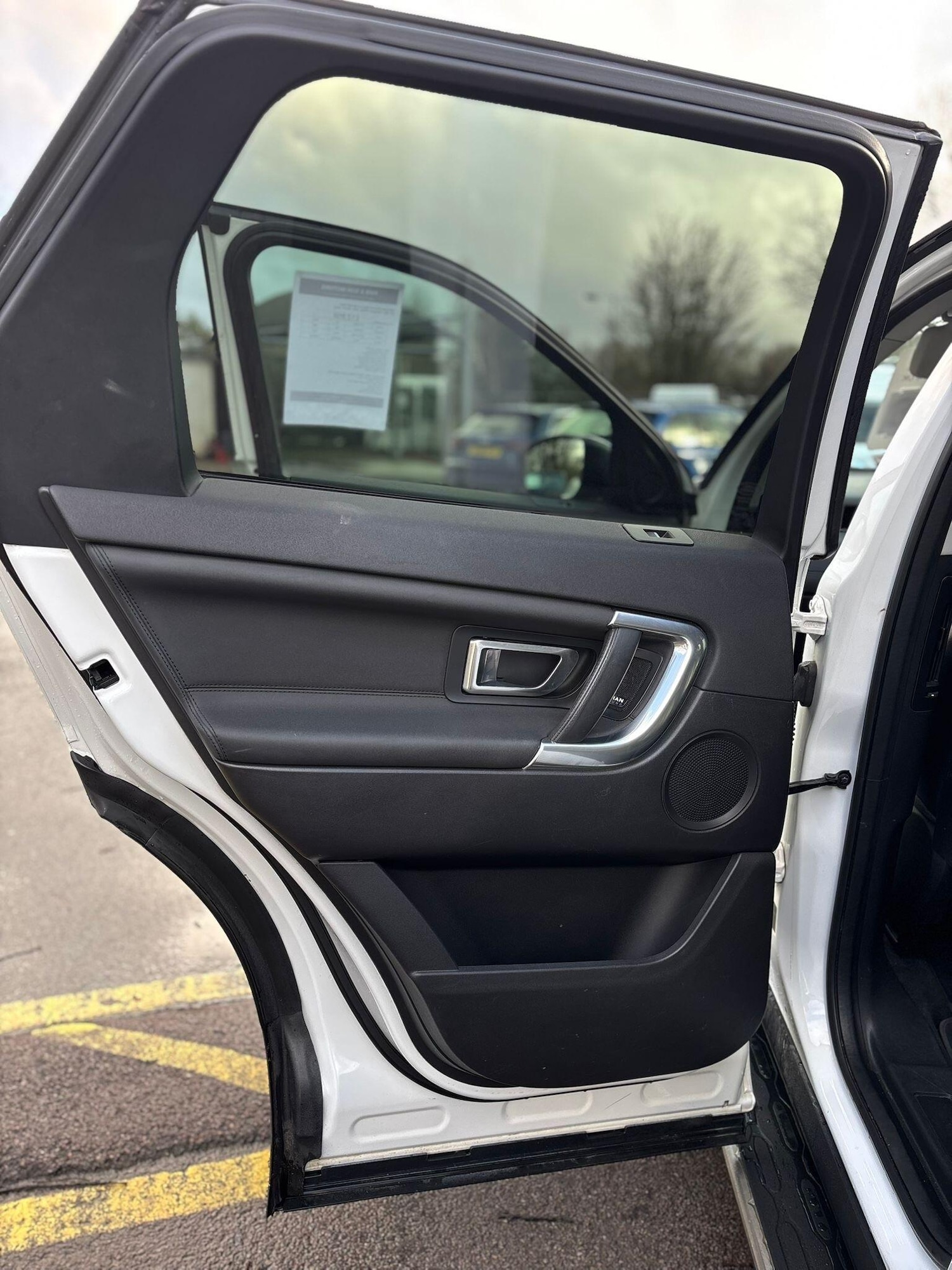 Used Land Rover Discovery Sport 2017 for sale - 77291061: Photo 30