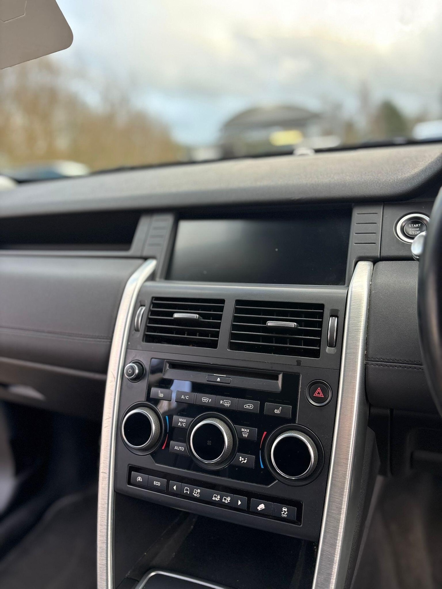 Used Land Rover Discovery Sport 2017 for sale - 77291061: Photo 38