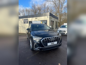 Audi - Q3
