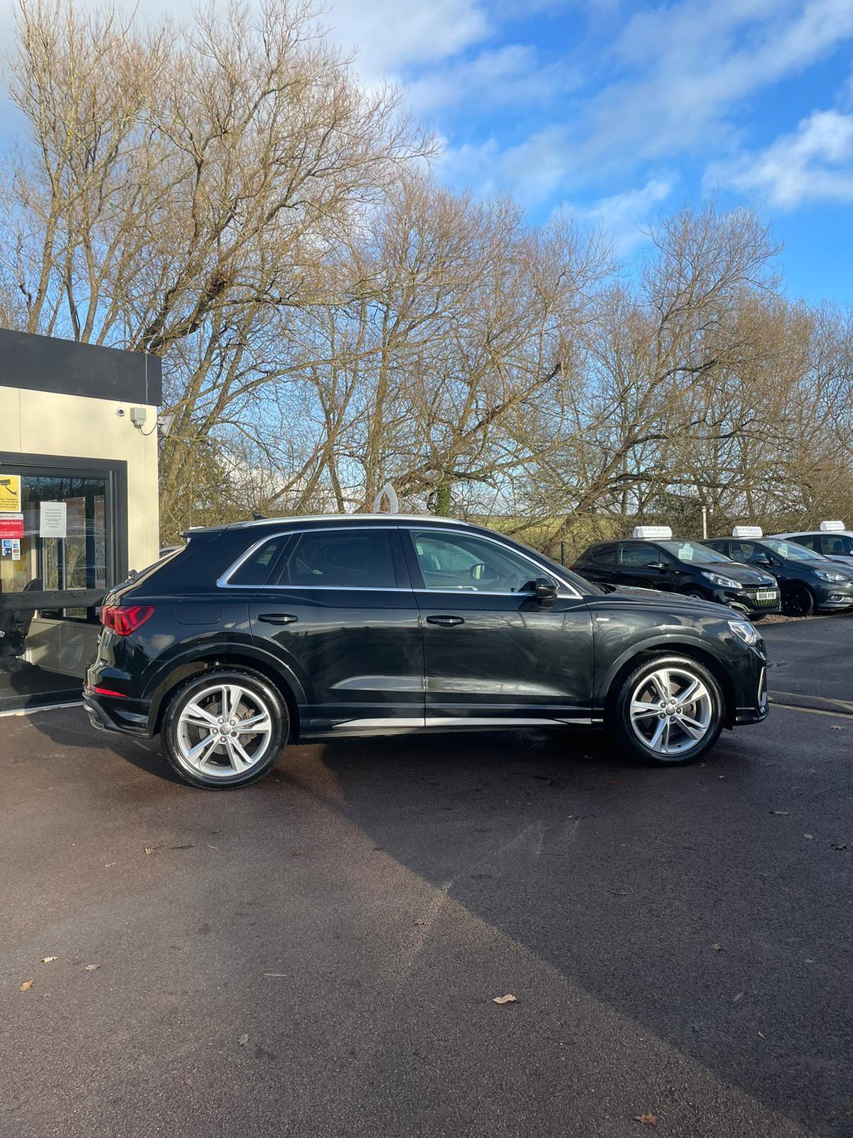 Used Audi Q3 2019 for sale - 76753020: Photo 3