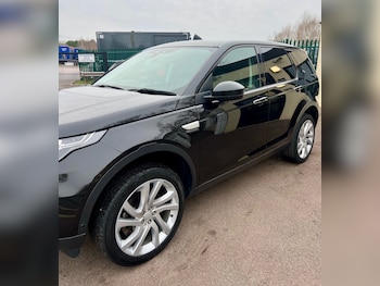 Used Land Rover Discovery Sport 2017 for sale - 77581554: Photo