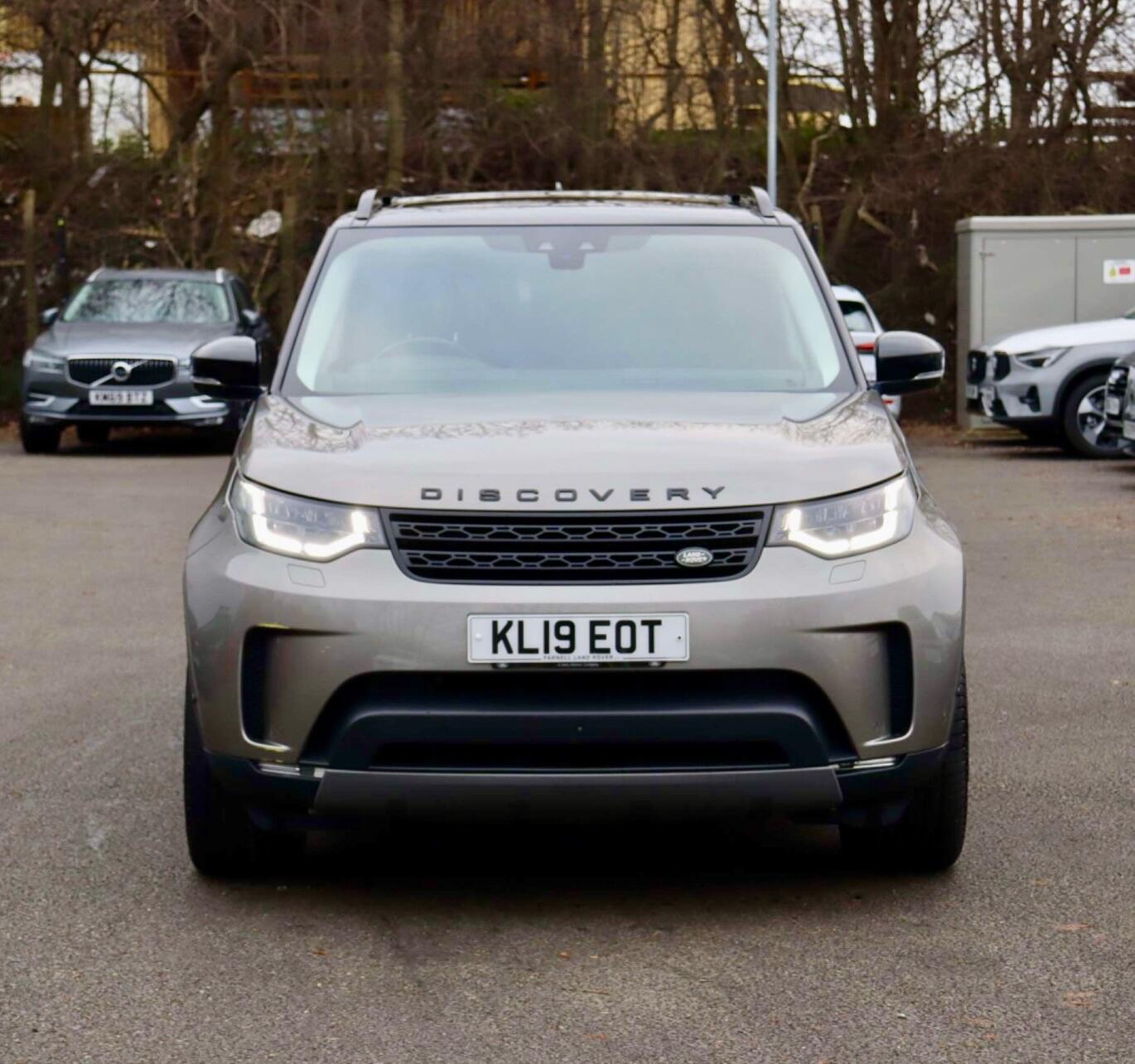 Used Land Rover Discovery 2019 for sale - 77143966: Photo 2