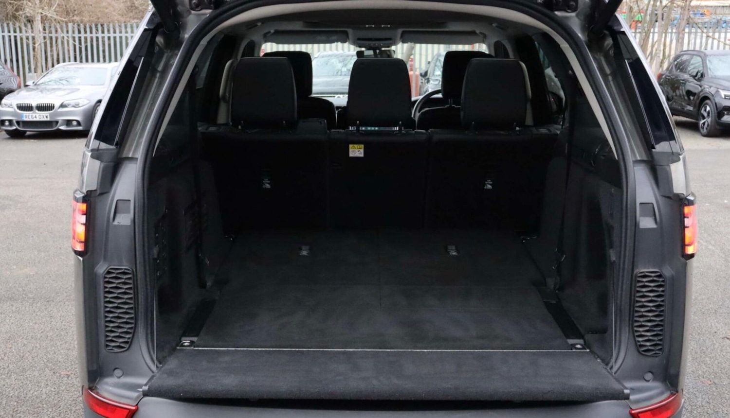 Used Land Rover Discovery 2019 for sale - 77143966: Photo 28