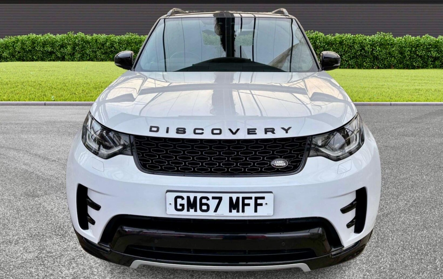 Used Land Rover Discovery 2017 for sale - 76965553: Photo 2