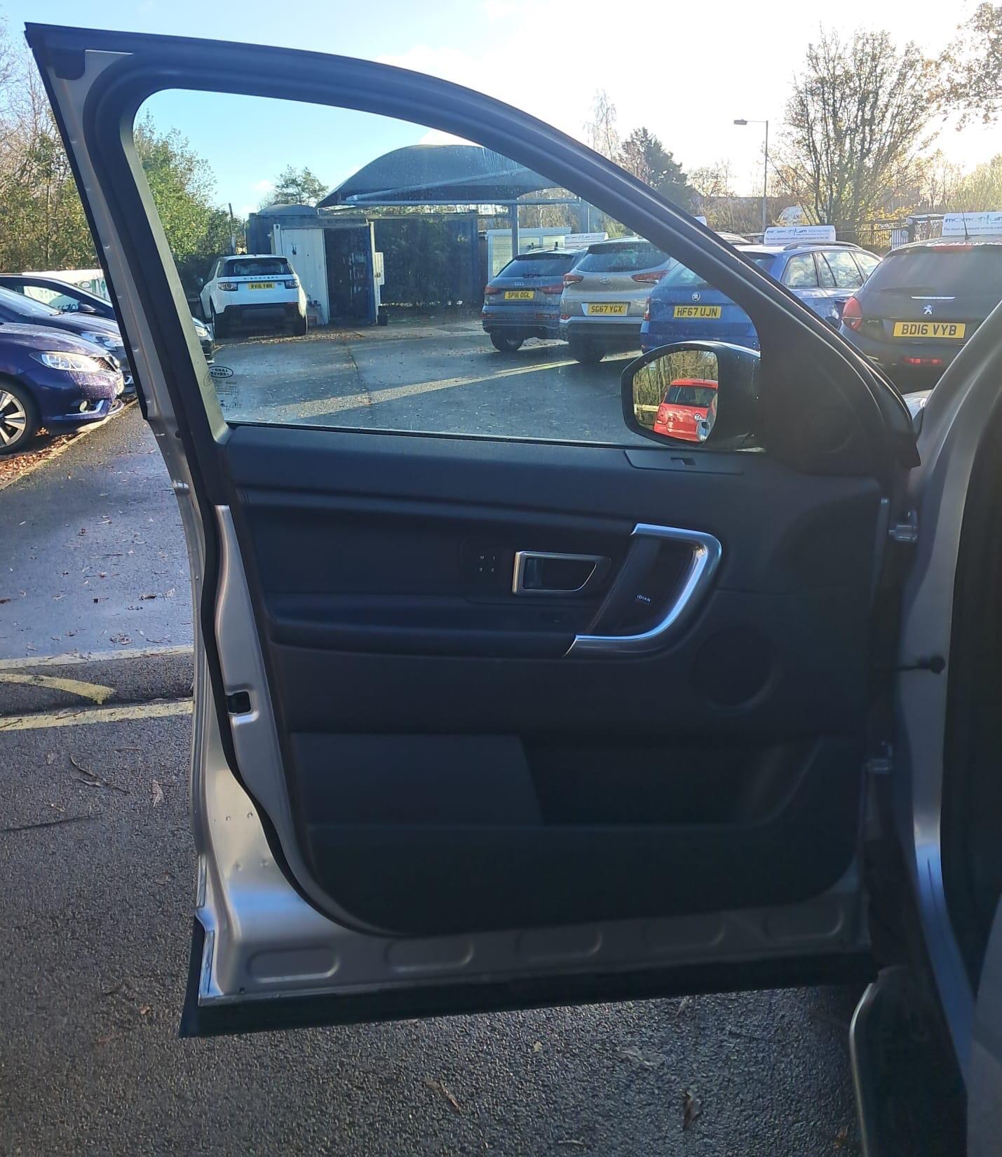 Used Land Rover Discovery Sport 2015 for sale - 76671210: Photo 33