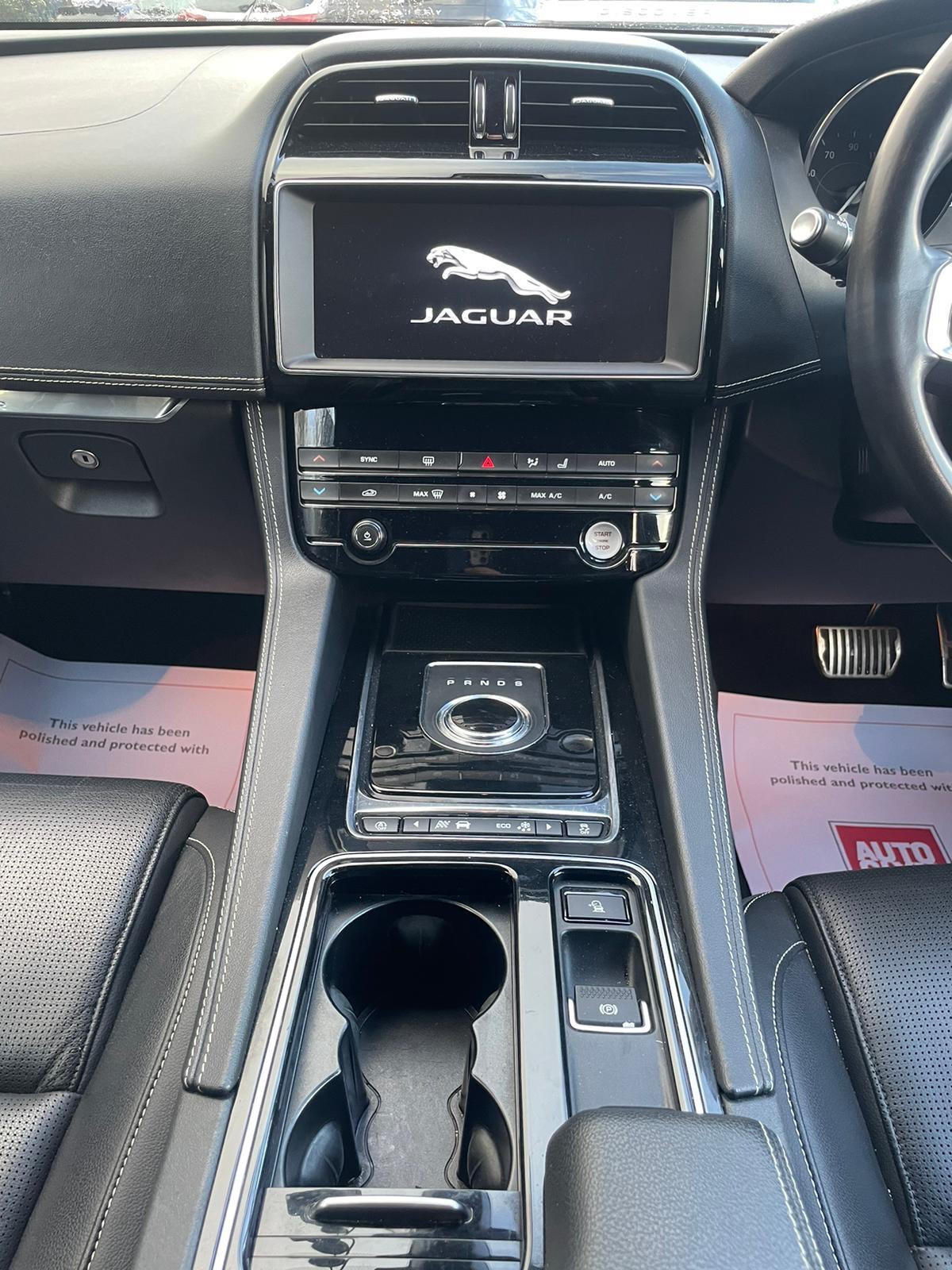 Used Jaguar F-Pace 2018 for sale - 76753075: Photo 14