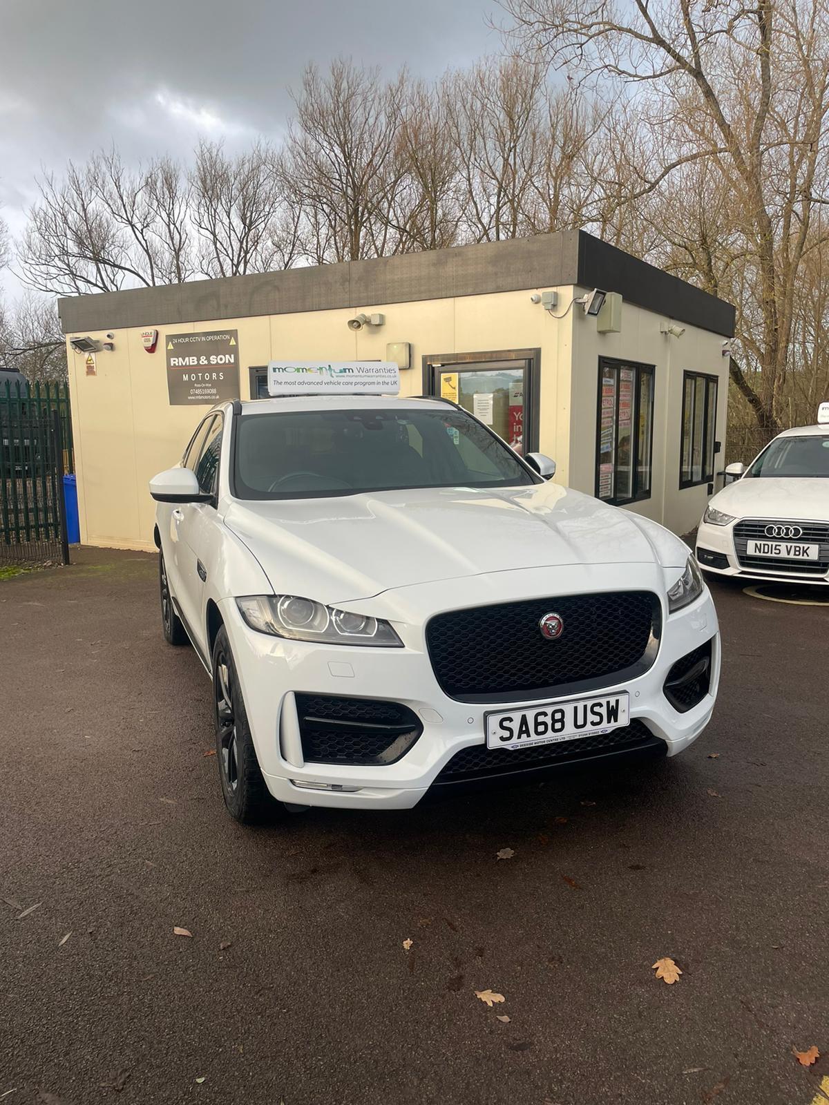 Used Jaguar F-Pace 2018 for sale - 76753075: Photo 2