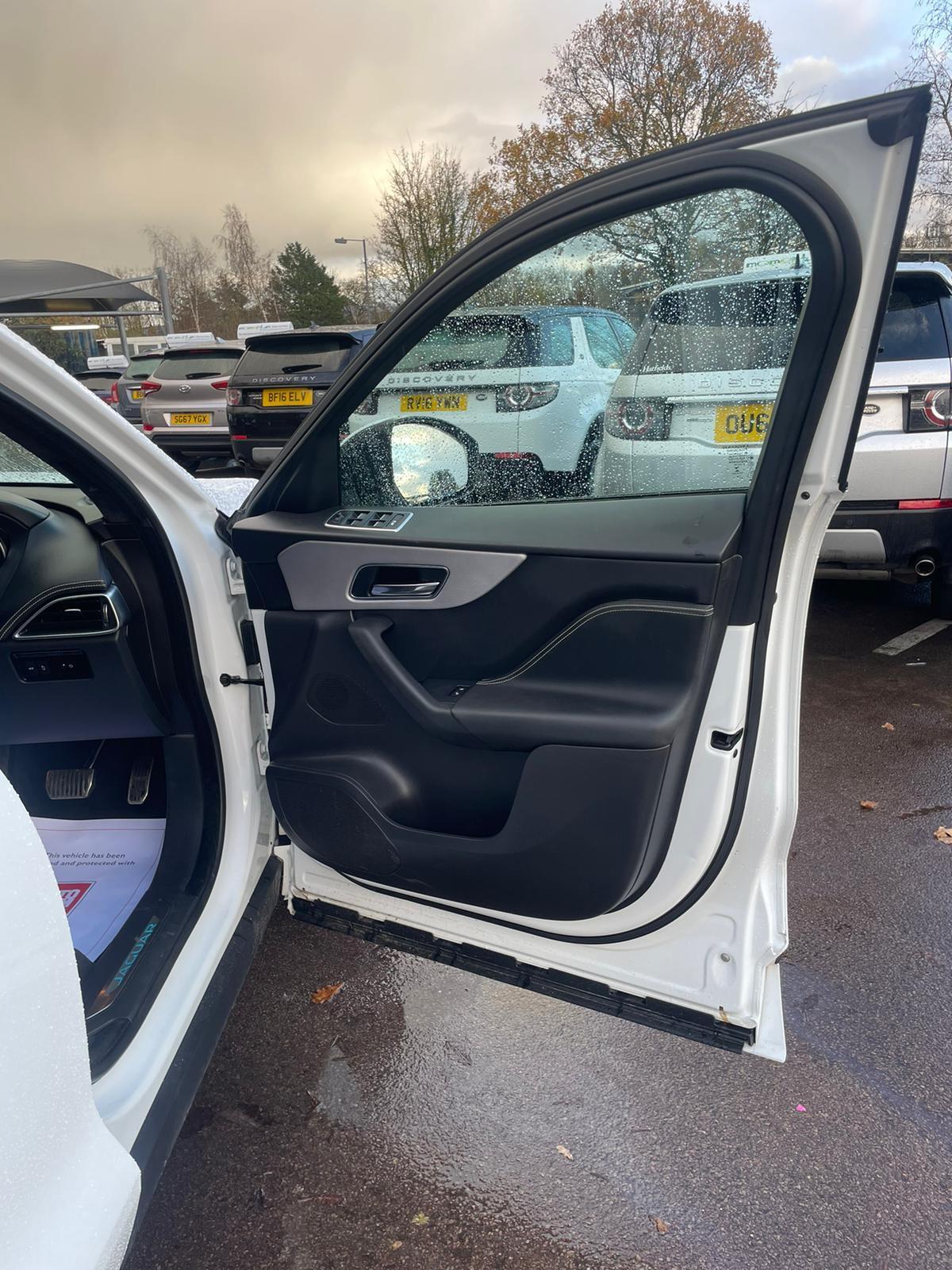 Used Jaguar F-Pace 2018 for sale - 76753075: Photo 25