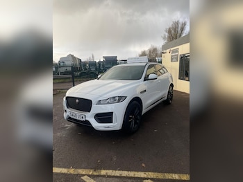 Used Jaguar F-Pace 2018 for sale - 76753075: Photo