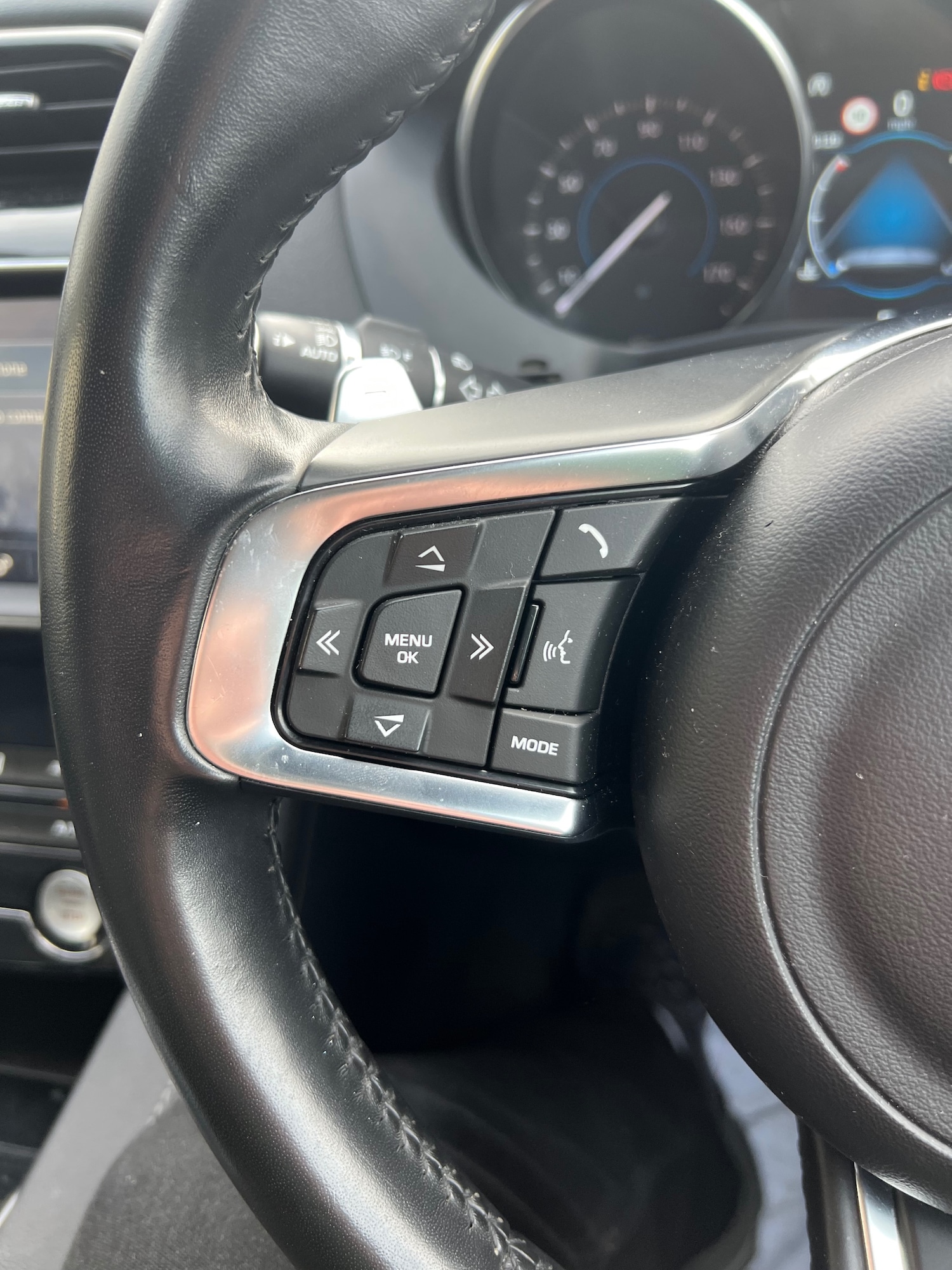 Used Jaguar F-Pace 2018 for sale - 76753075: Photo 40