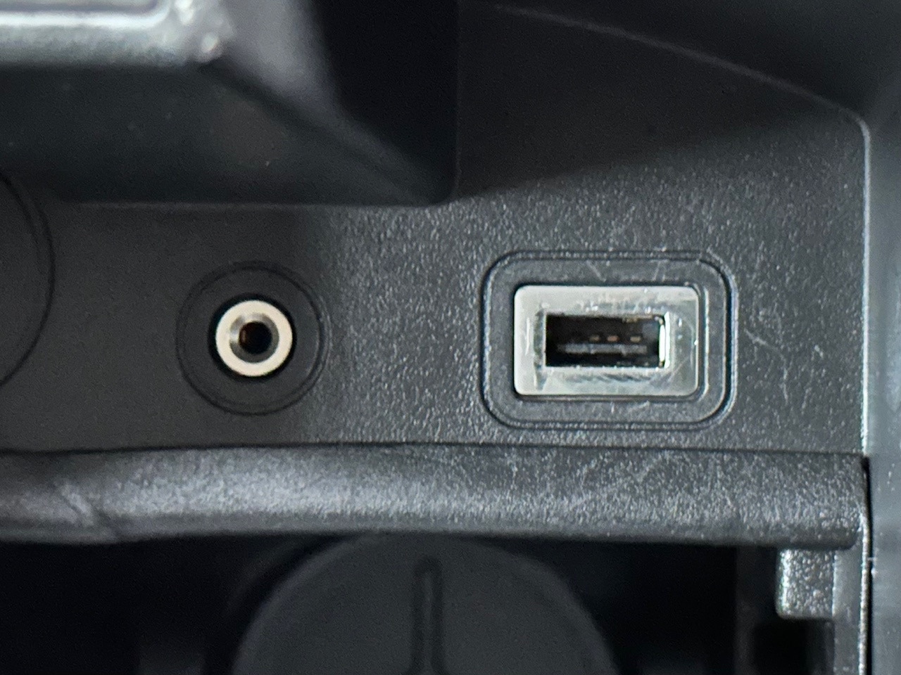 Used Ford Kuga 2013 for sale - 76855469: Photo 13