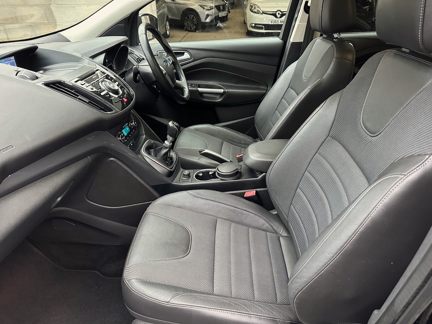 Used Ford Kuga 2013 for sale - 76855469: Photo 6