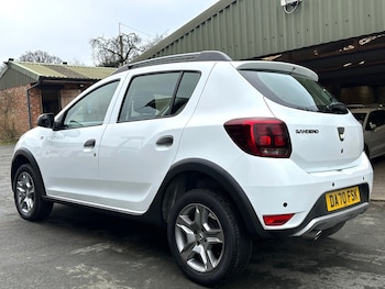 Used Dacia Sandero Stepway 2020 for sale - 77370857: Photo