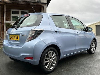 Used Toyota Yaris 2014 for sale - 76591647: Photo