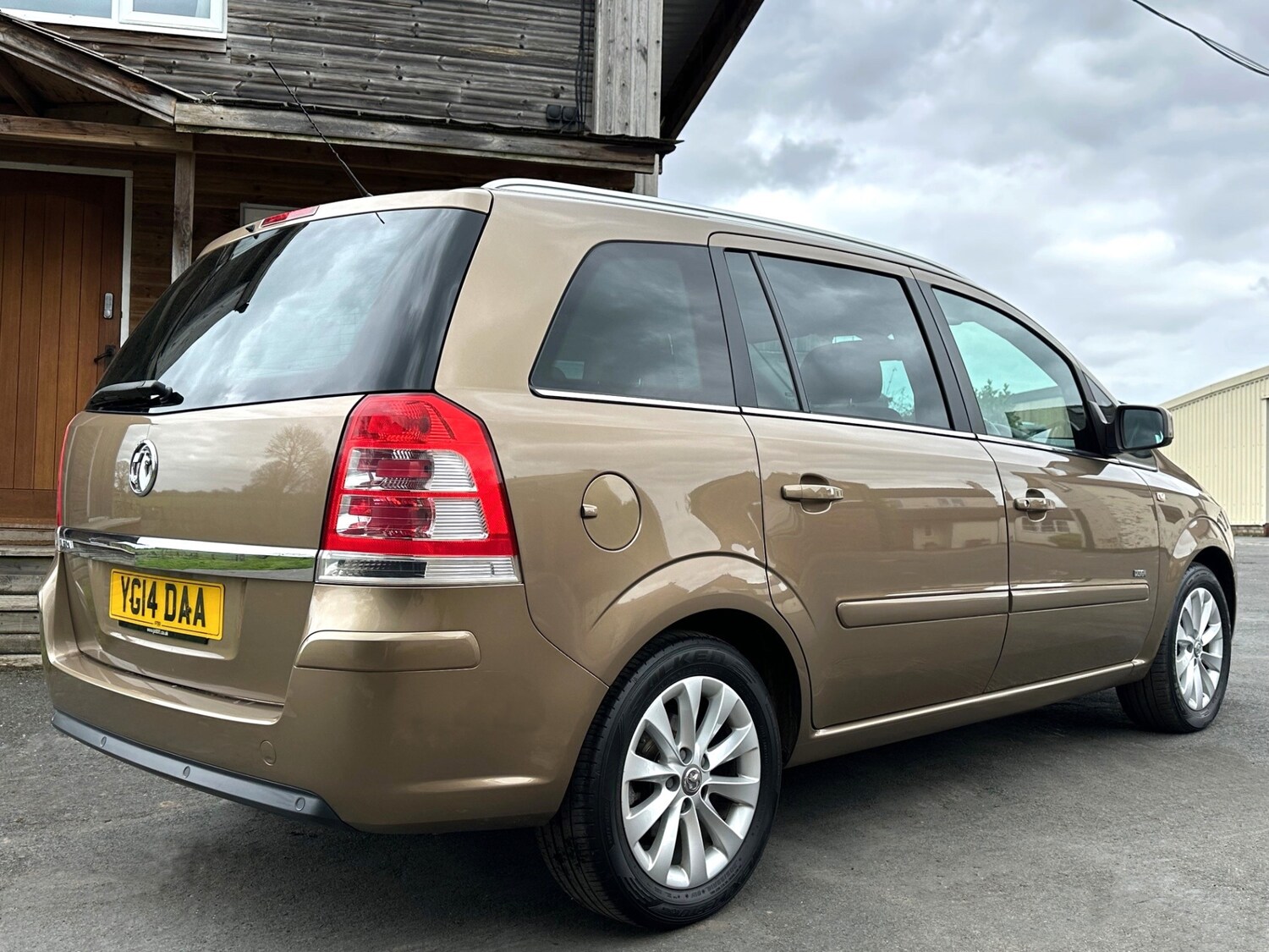 Used Vauxhall Zafira 2014 for sale - 78100337: Photo 2