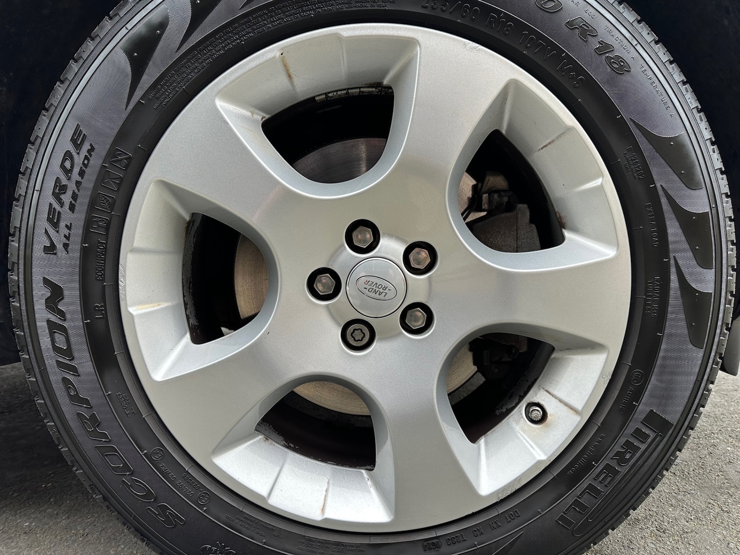 Used Land Rover Discovery Sport 2016 for sale - 77423692: Photo 11